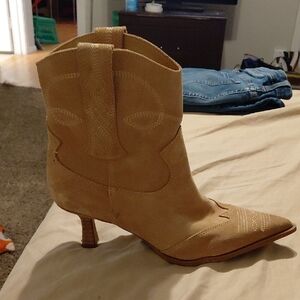 Circus by Sam Edelman Beige Suede Heeled Boots 8 1/2 Womens
